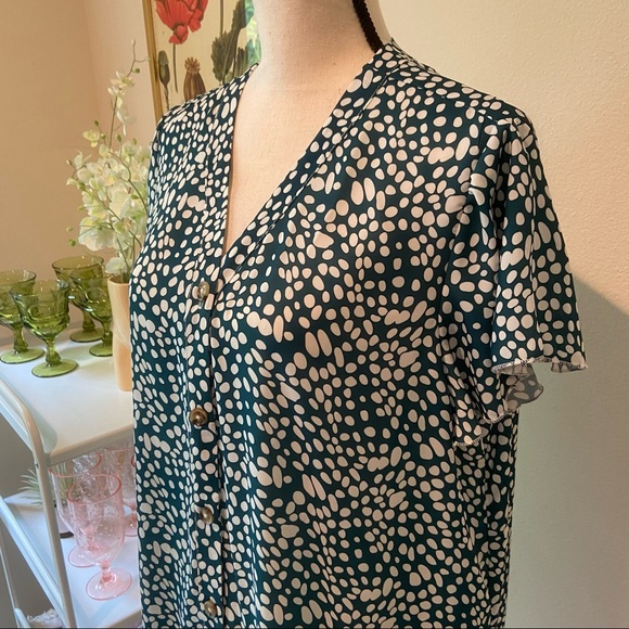 Green and White Short Sleeve Patterned Ruffle Mini Dress - Picture 9 of 11